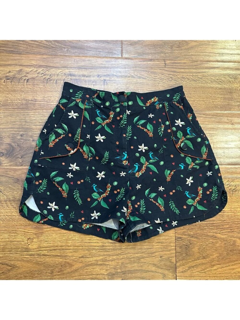 Anthropologie Antit printed shorts